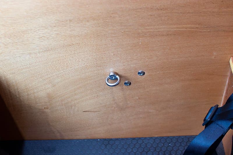Doggo securing ring