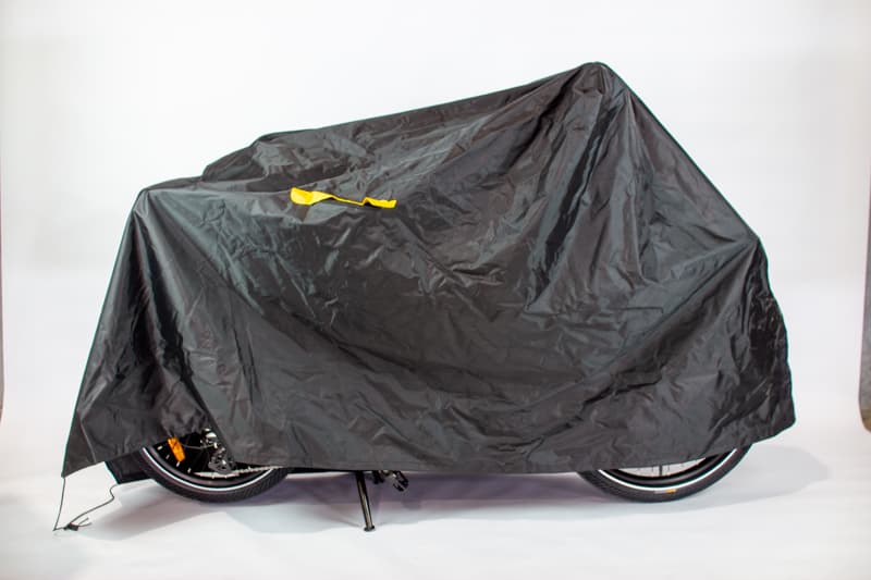 Raha Outdoor Cover