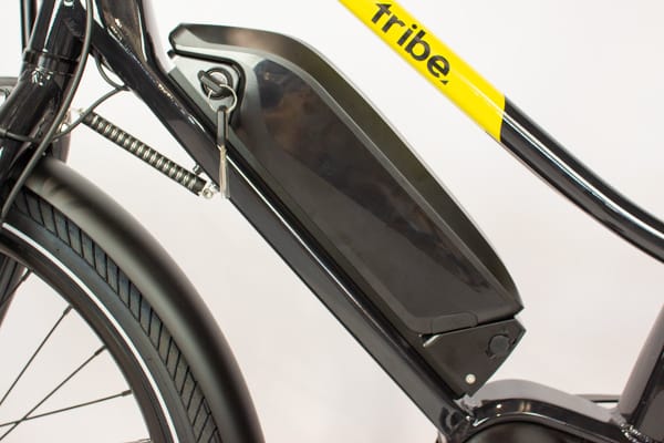 The removable battery with USB port on a Tribe Evamos Longtail